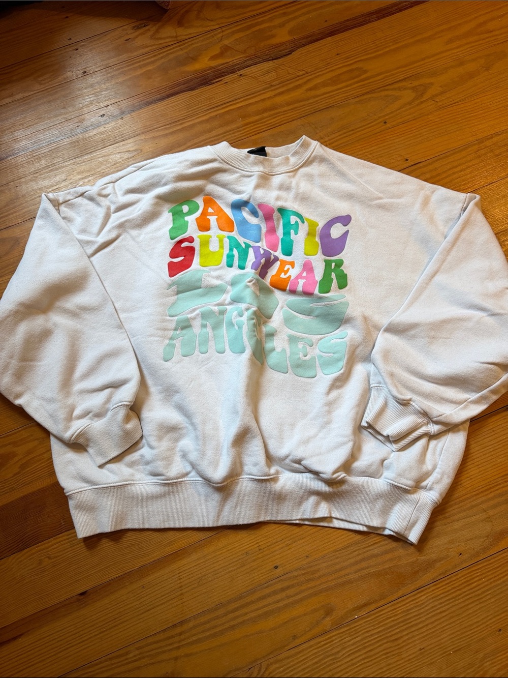 White Pacsun 'Pacific Sunyear Los Angeles' Graphic Crewneck Sweater